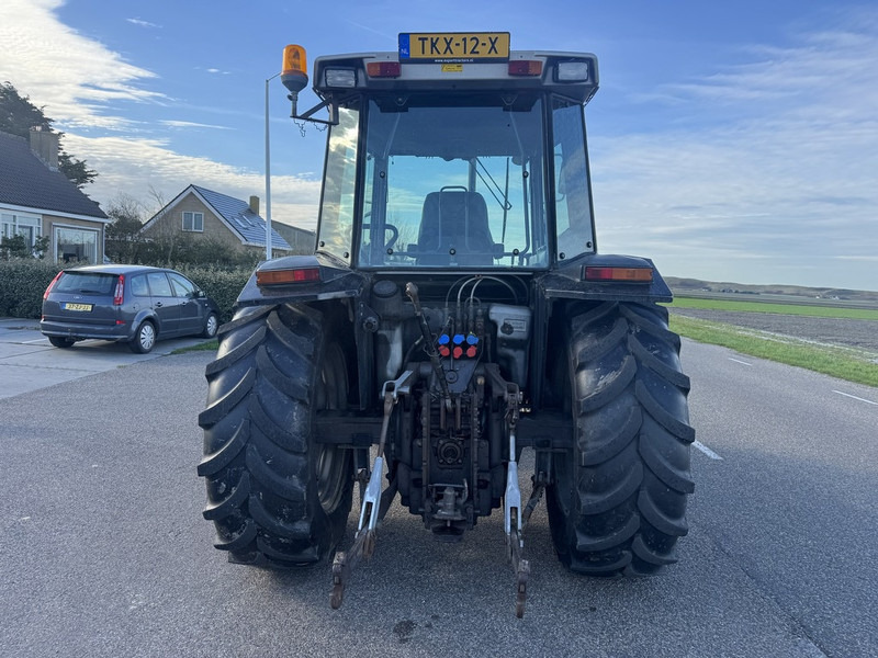 Massey Ferguson 3060 - Tracteur agricole: photos 4 Massey Ferguson 3060 - Tracteur agricole: photos 4
