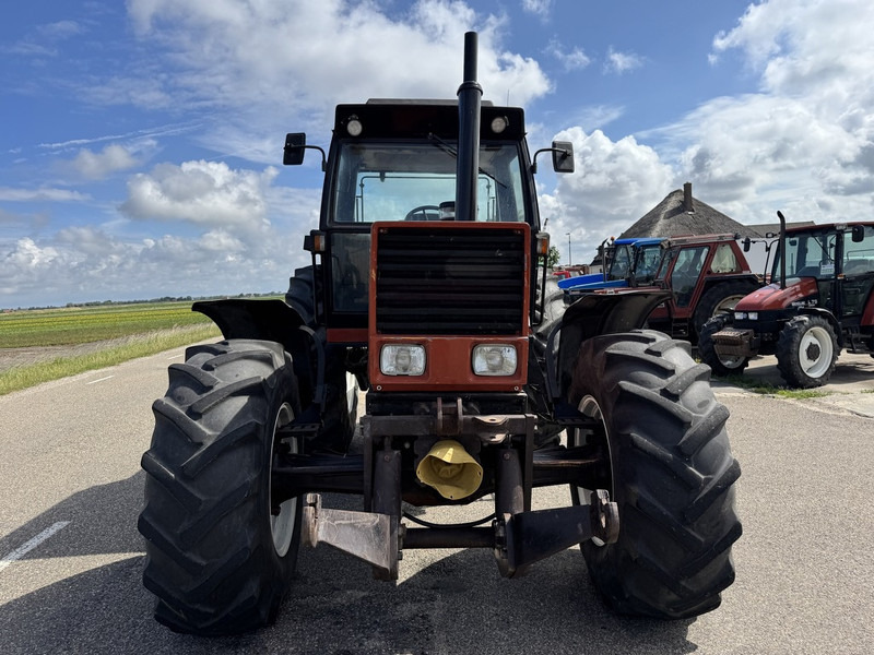 New Holland 180-90DT - Tracteur agricole: photos 2 New Holland 180-90DT - Tracteur agricole: photos 2