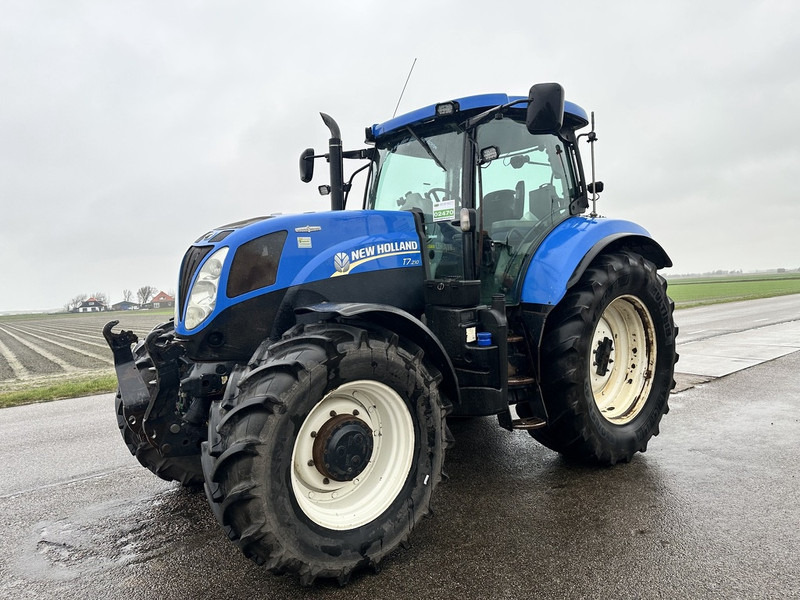 New Holland T7.210 - Tracteur agricole: photos 1 New Holland T7.210 - Tracteur agricole: photos 1