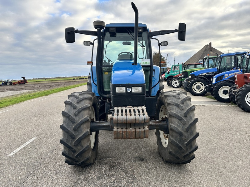 New Holland TS90 - Tracteur agricole: photos 2 New Holland TS90 - Tracteur agricole: photos 2