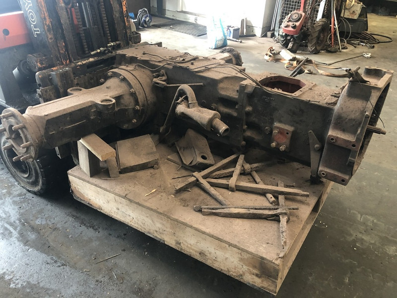 Fiat 780 - Pièces de rechange: photos 4 Fiat 780 - Pièces de rechange: photos 4