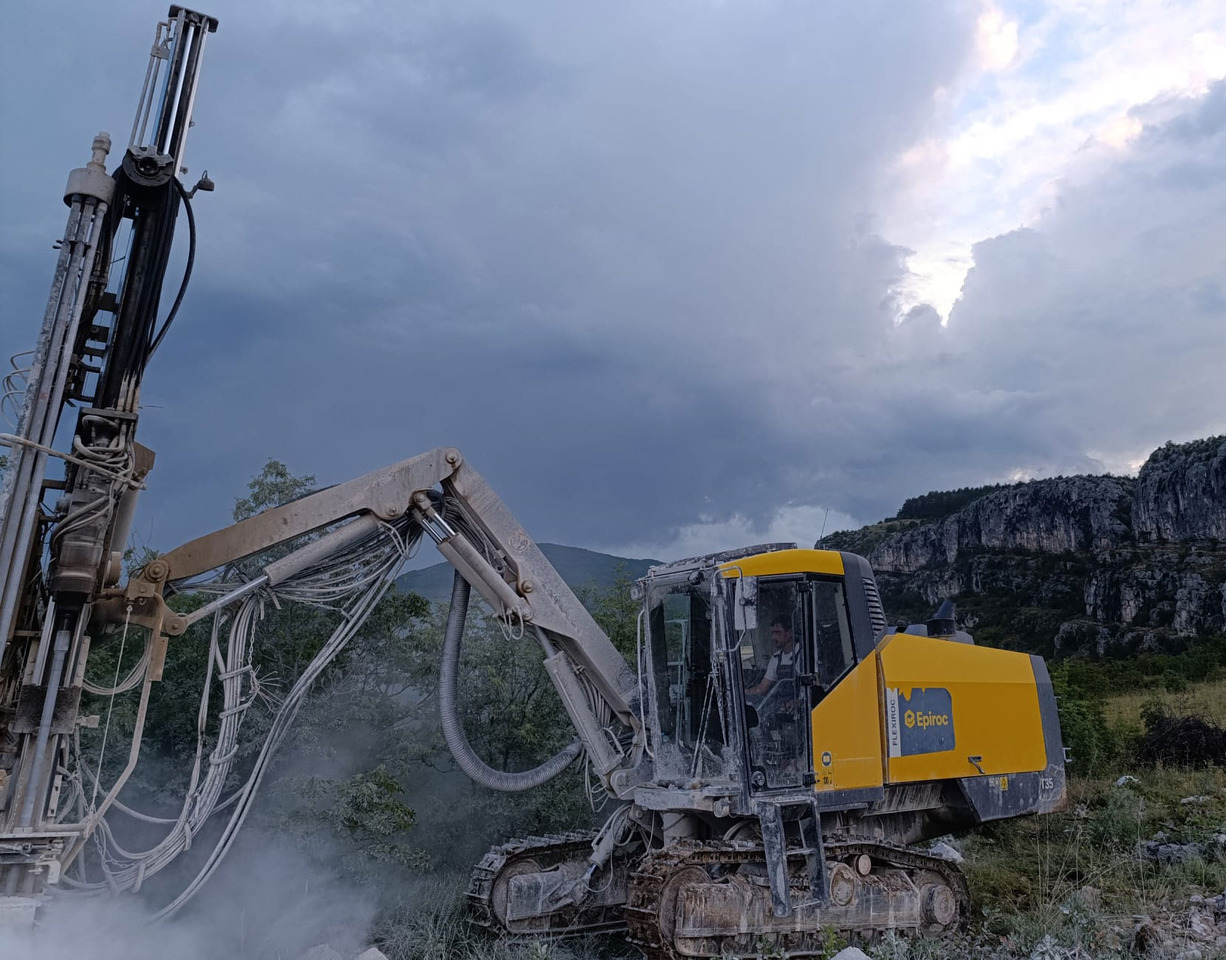 Atlas Copco (Epiroc) FlexiRoc T35-11 - Foreuse: photos 3 Atlas Copco (Epiroc) FlexiRoc T35-11 - Foreuse: photos 3