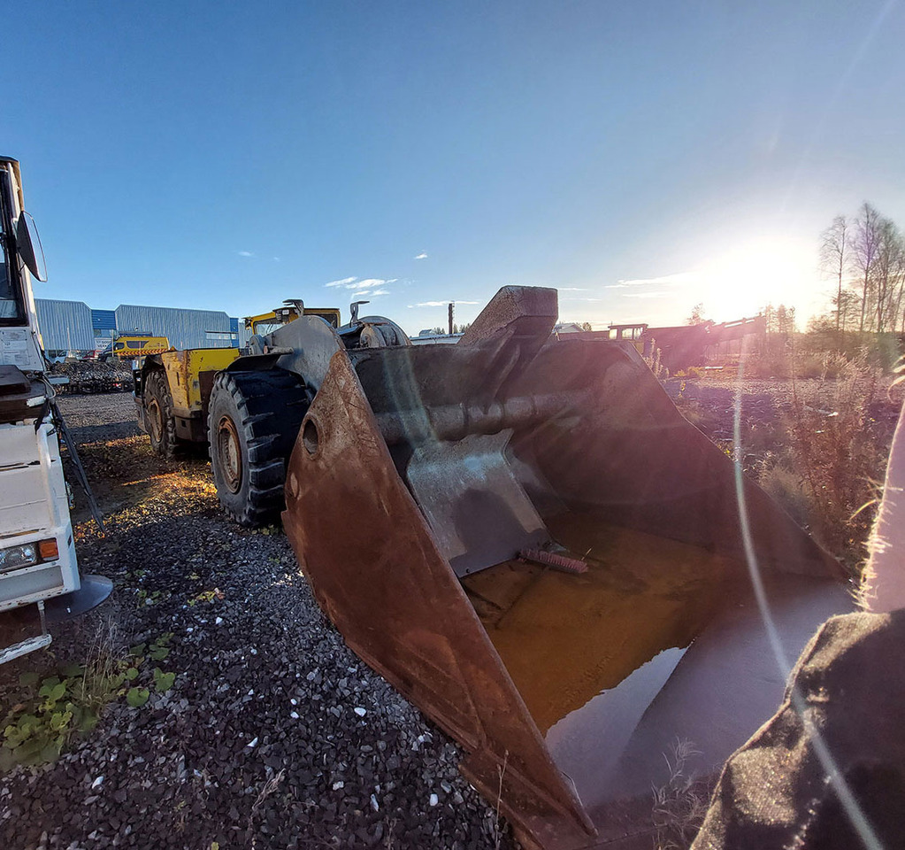 Atlas Copco ST14 - Machine d'exploitation minière: photos 5 Atlas Copco ST14 - Machine d'exploitation minière: photos 5