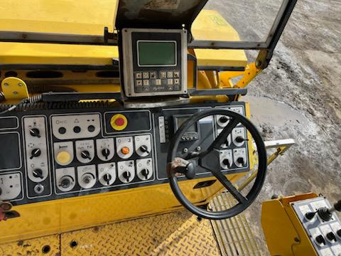 Bomag BM 1200/30 - Fraiseuse à froid: photos 3 Bomag BM 1200/30 - Fraiseuse à froid: photos 3