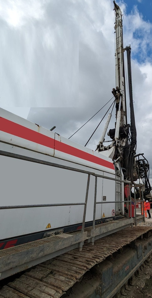 Casagrande B275-2 - Mât de battage: photos 5 Casagrande B275-2 - Mât de battage: photos 5