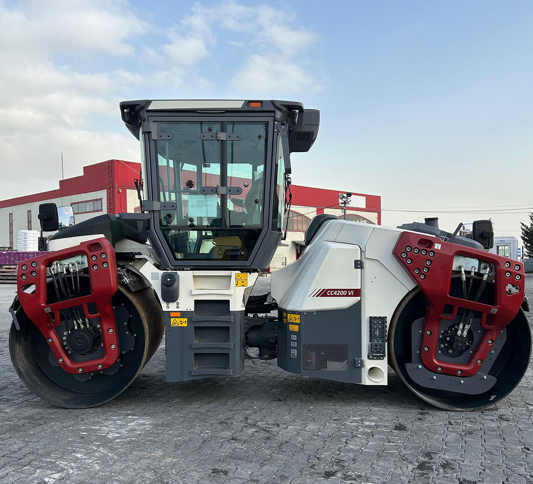 Dynapac CC4200 Vi - Compacteur: photos 1 Dynapac CC4200 Vi - Compacteur: photos 1