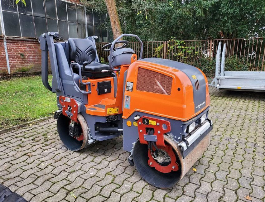 Dynapac CC900 - Compacteur: photos 1 Dynapac CC900 - Compacteur: photos 1