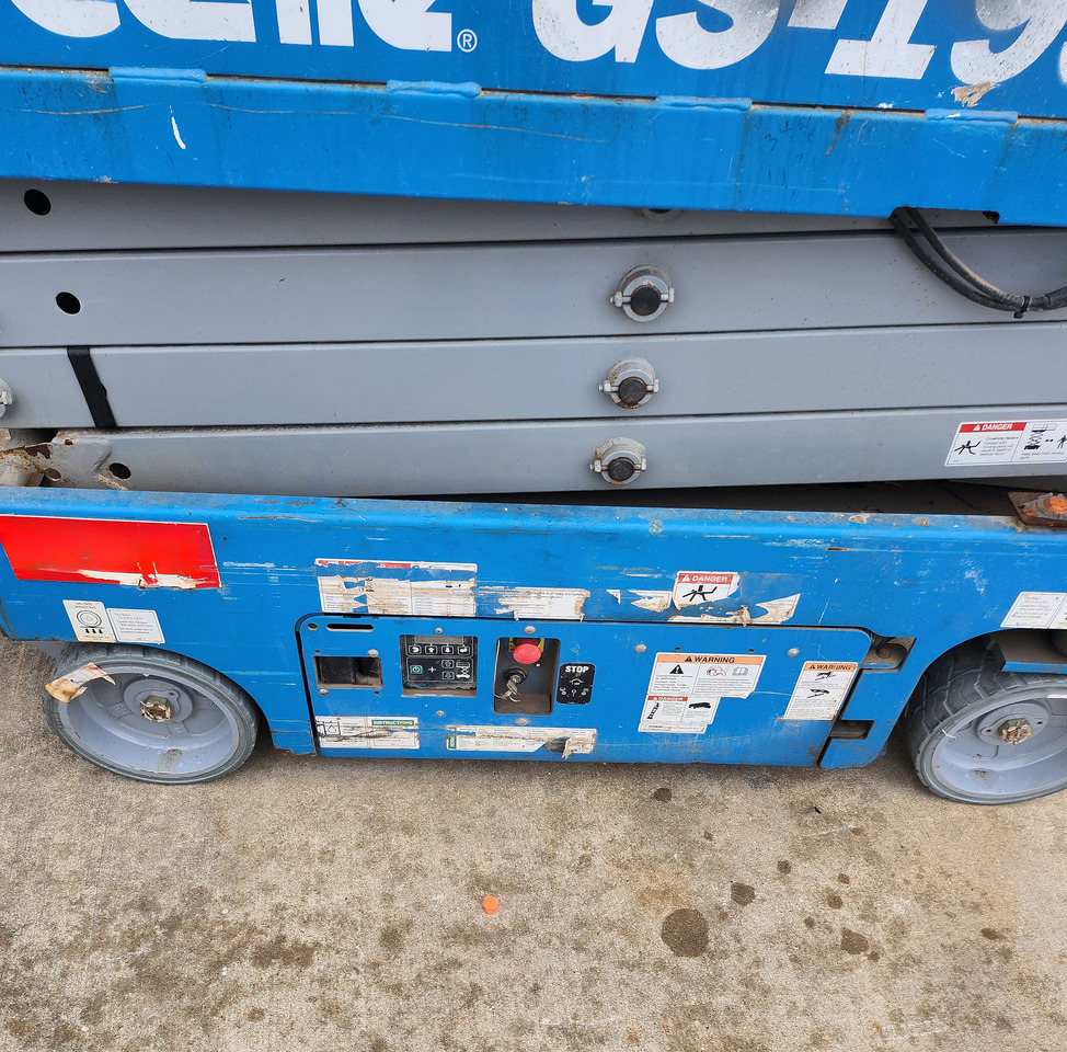 Genie GS-1930 - Chargeuse sur pneus télescopique: photos 4 Genie GS-1930 - Chargeuse sur pneus télescopique: photos 4