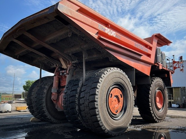 Hitachi EH3500ACII - Tombereau: photos 4 Hitachi EH3500ACII - Tombereau: photos 4