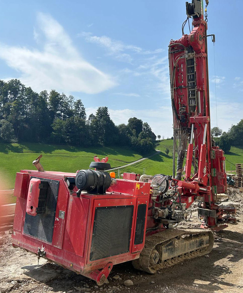 Hutte HBR 504-2 - Mât de battage: photos 4 Hutte HBR 504-2 - Mât de battage: photos 4