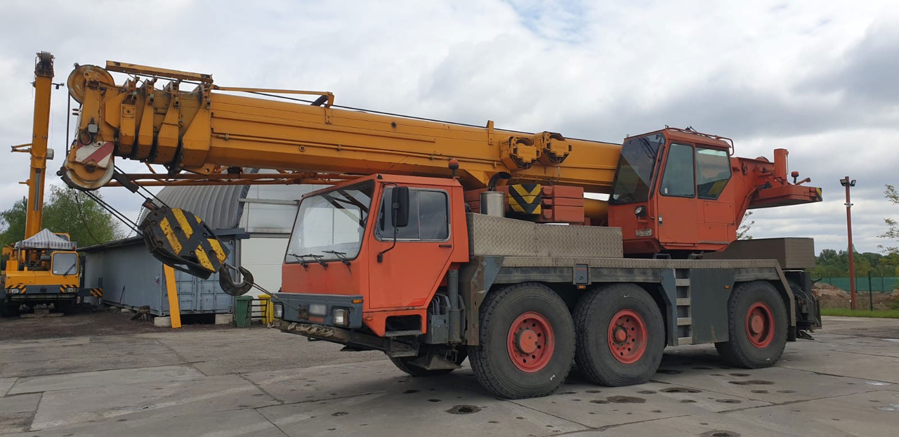 Liebherr LTM 1050-1 - Grue mobile: photos 1 Liebherr LTM 1050-1 - Grue mobile: photos 1