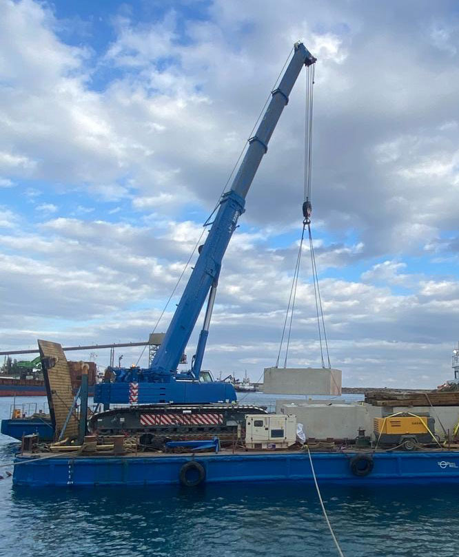 Liebherr LTR 1220 - Grue sur chenilles: photos 1 Liebherr LTR 1220 - Grue sur chenilles: photos 1