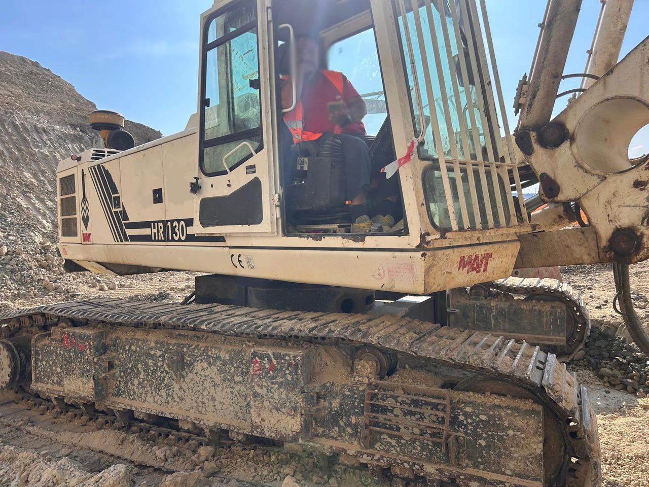 MAIT HR180 - Mât de battage: photos 3 MAIT HR180 - Mât de battage: photos 3