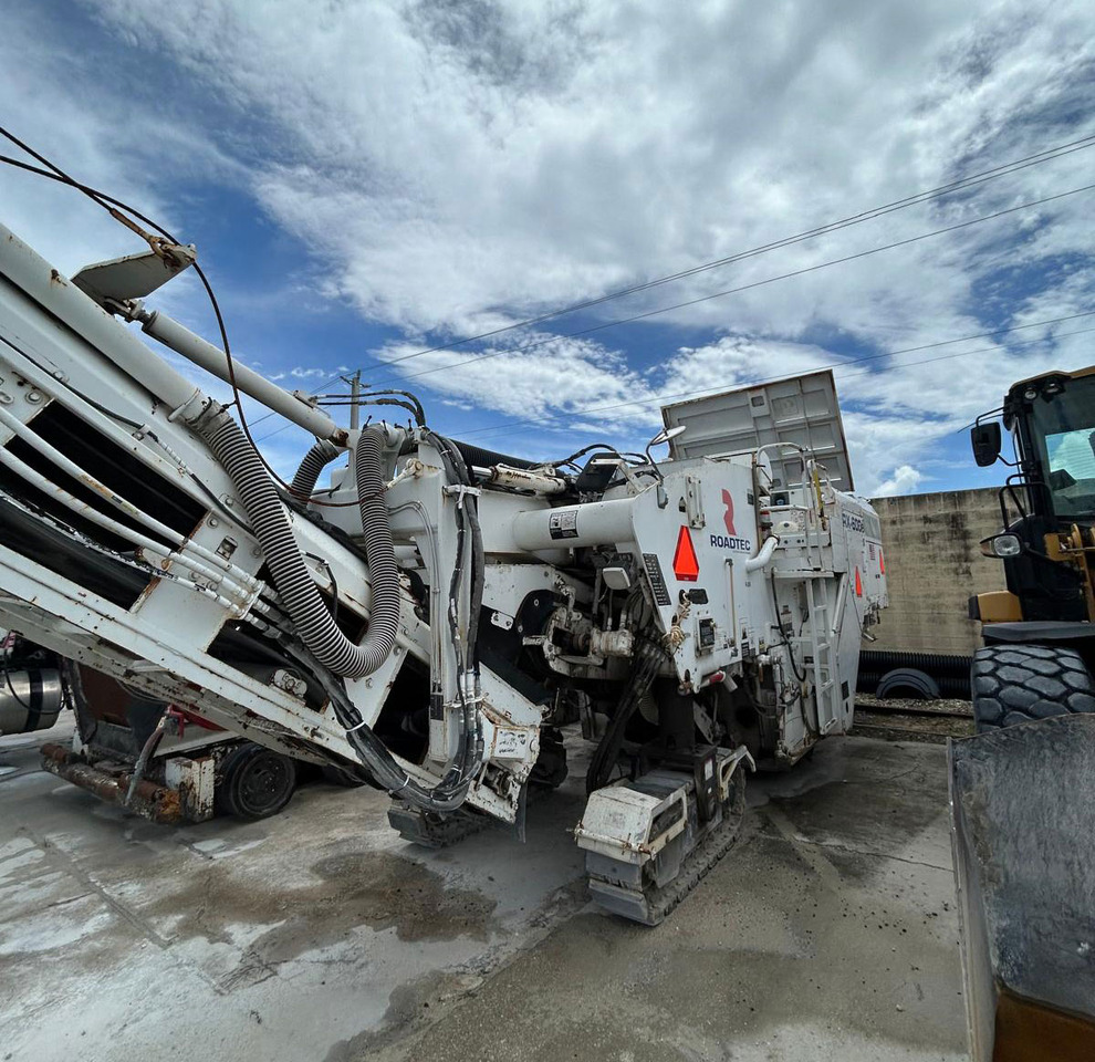 Roadtec RX-600E - Fraiseuse à froid: photos 1 Roadtec RX-600E - Fraiseuse à froid: photos 1