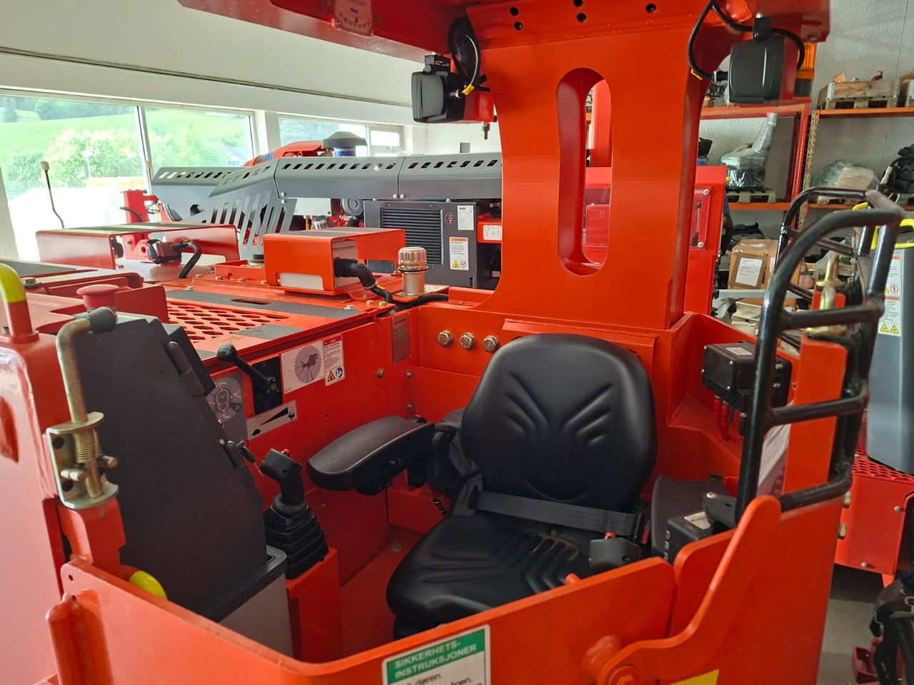 Machine d'exploitation minière Sandvik LH202: photos 6