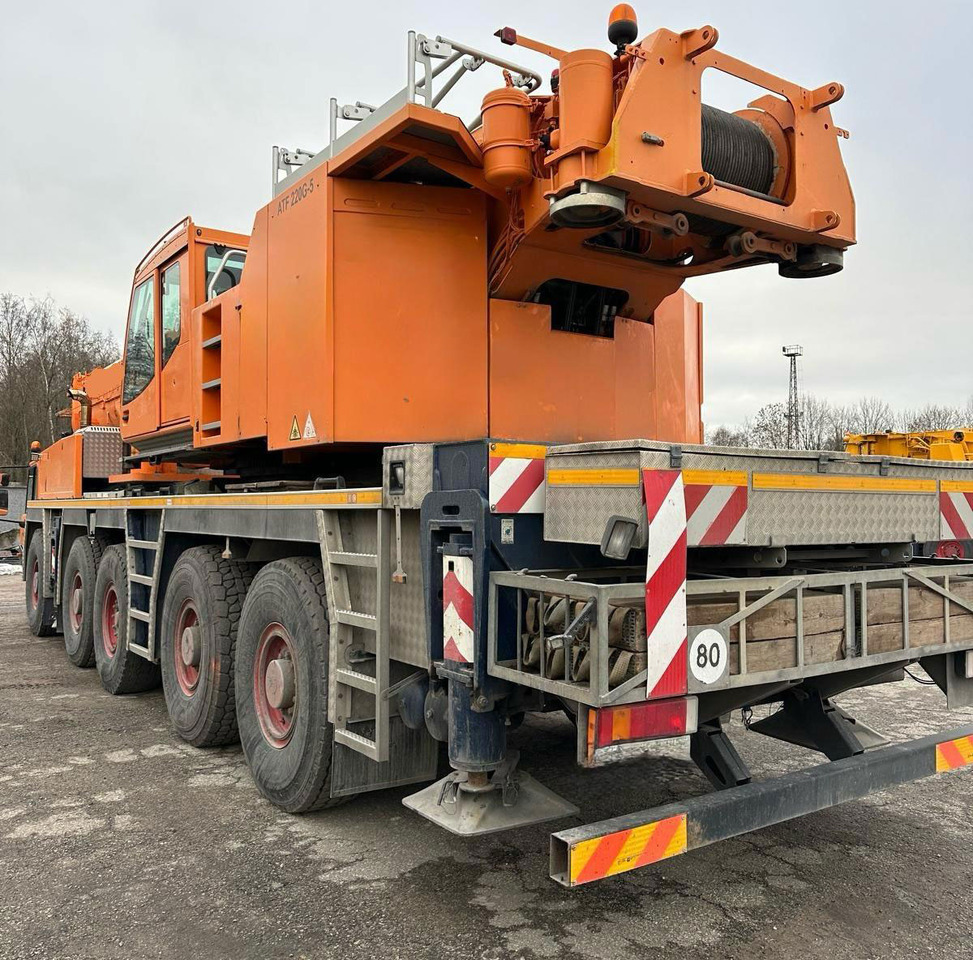 Tadano Faun ATF 220G-5 - Grue mobile: photos 3 Tadano Faun ATF 220G-5 - Grue mobile: photos 3