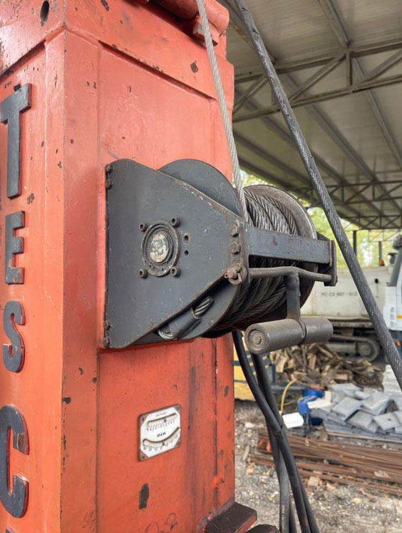 Tescar CF2.5A - Mât de battage: photos 4 Tescar CF2.5A - Mât de battage: photos 4