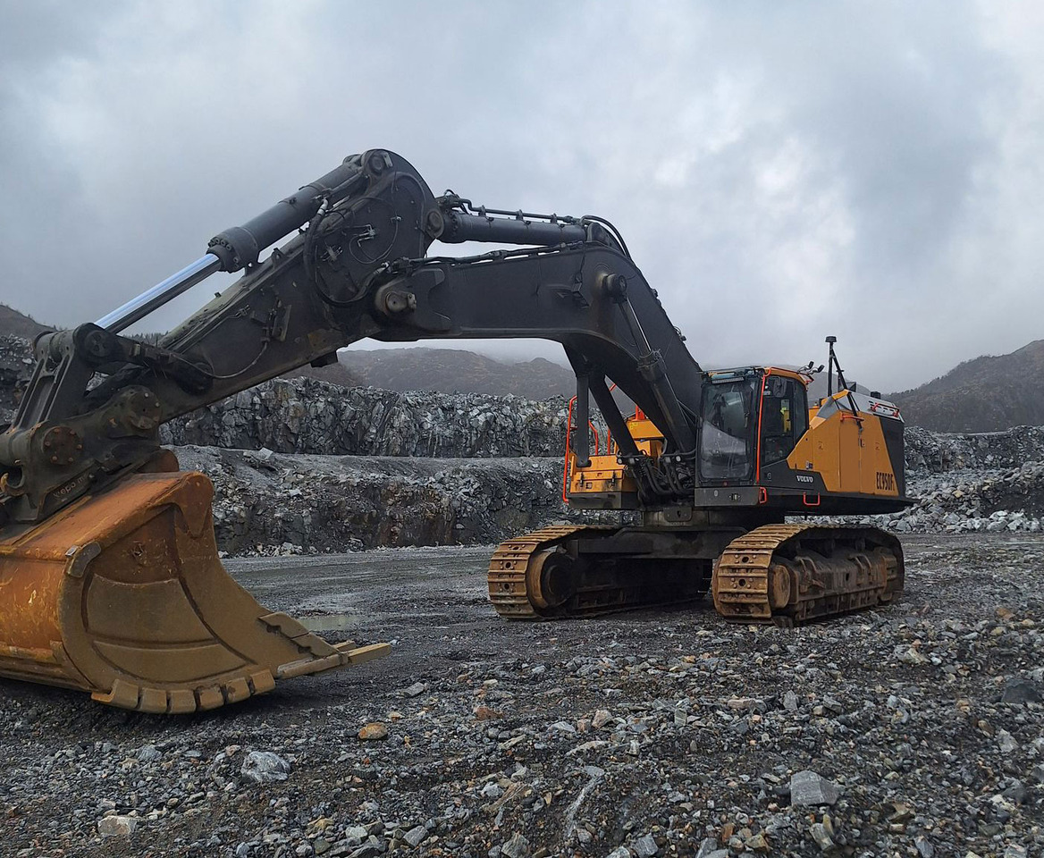 Volvo EC950FL - Pelle sur chenille: photos 2 Volvo EC950FL - Pelle sur chenille: photos 2