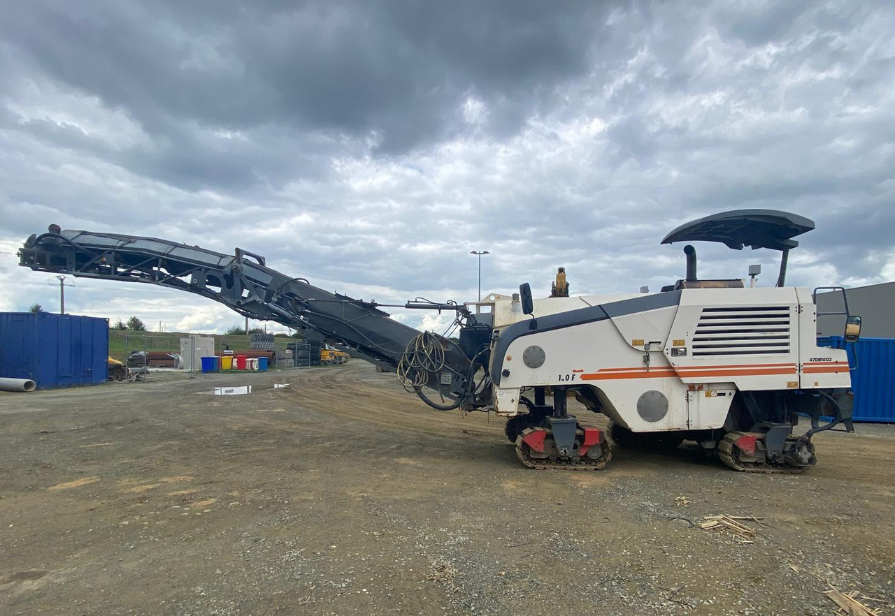 Wirtgen W 100 F - Fraiseuse à froid: photos 1 Wirtgen W 100 F - Fraiseuse à froid: photos 1