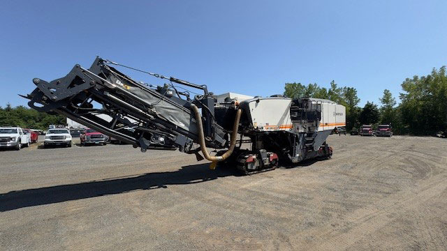 Wirtgen W 220 I - Fraiseuse à froid: photos 4 Wirtgen W 220 I - Fraiseuse à froid: photos 4