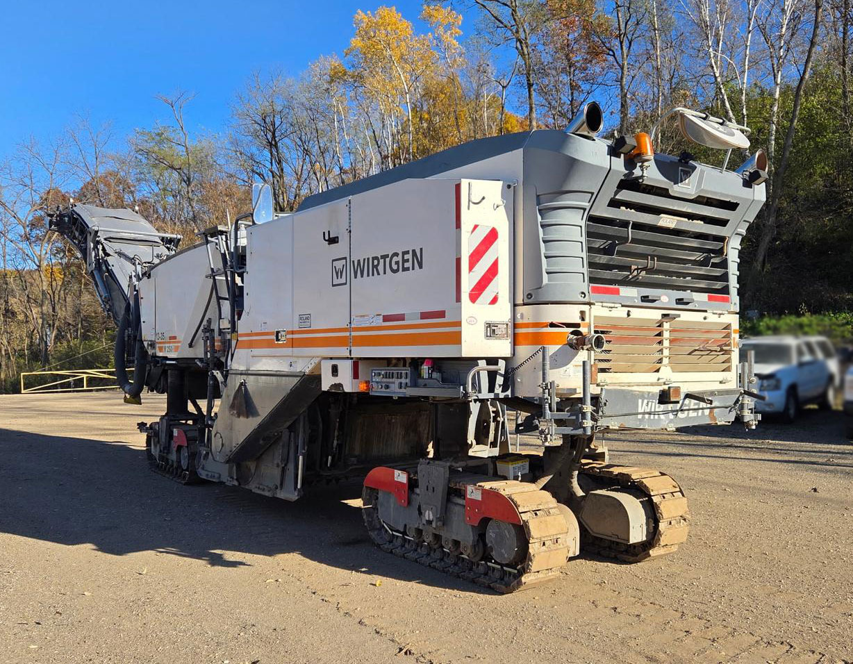 Wirtgen W 250 I - Fraiseuse à froid: photos 3 Wirtgen W 250 I - Fraiseuse à froid: photos 3