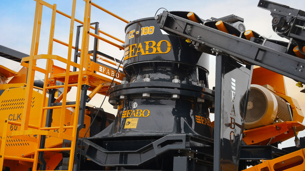 Concasseur mobile neuf FABO Mobile crusher: photos 8