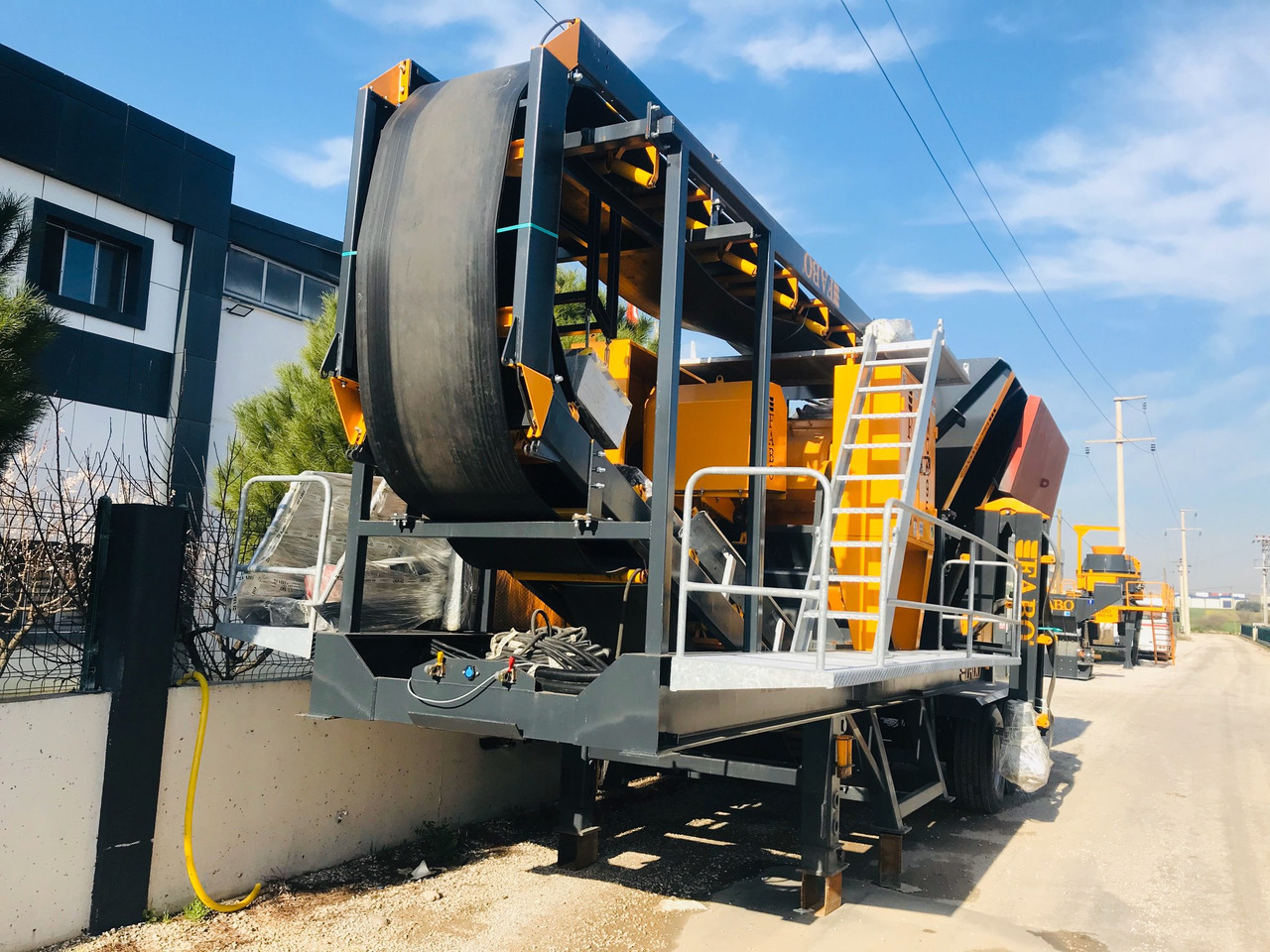 FABO Mobile crusher - Concasseur mobile: photos 3 FABO Mobile crusher - Concasseur mobile: photos 3