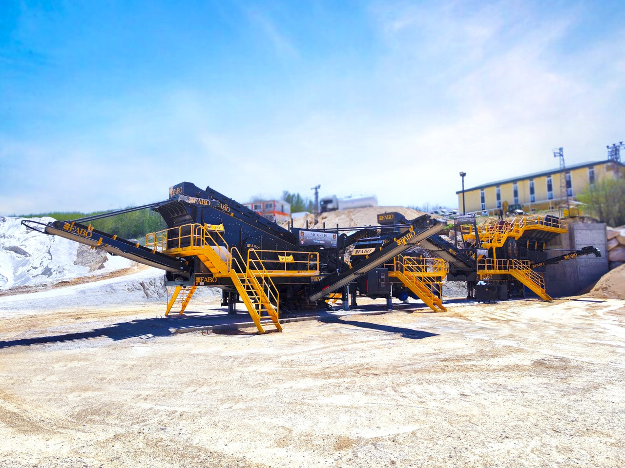 Concasseur mobile neuf FABO Mobile crusher: photos 7