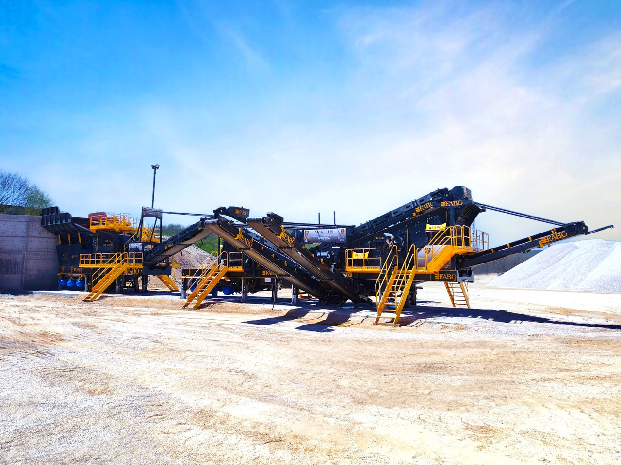 Concasseur mobile neuf FABO Mobile crusher: photos 6