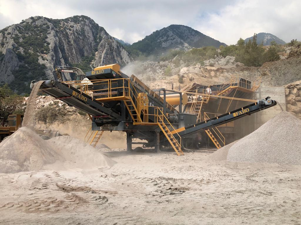 FABO mobile impact crusher - Concasseur à percussion: photos 4 FABO mobile impact crusher - Concasseur à percussion: photos 4
