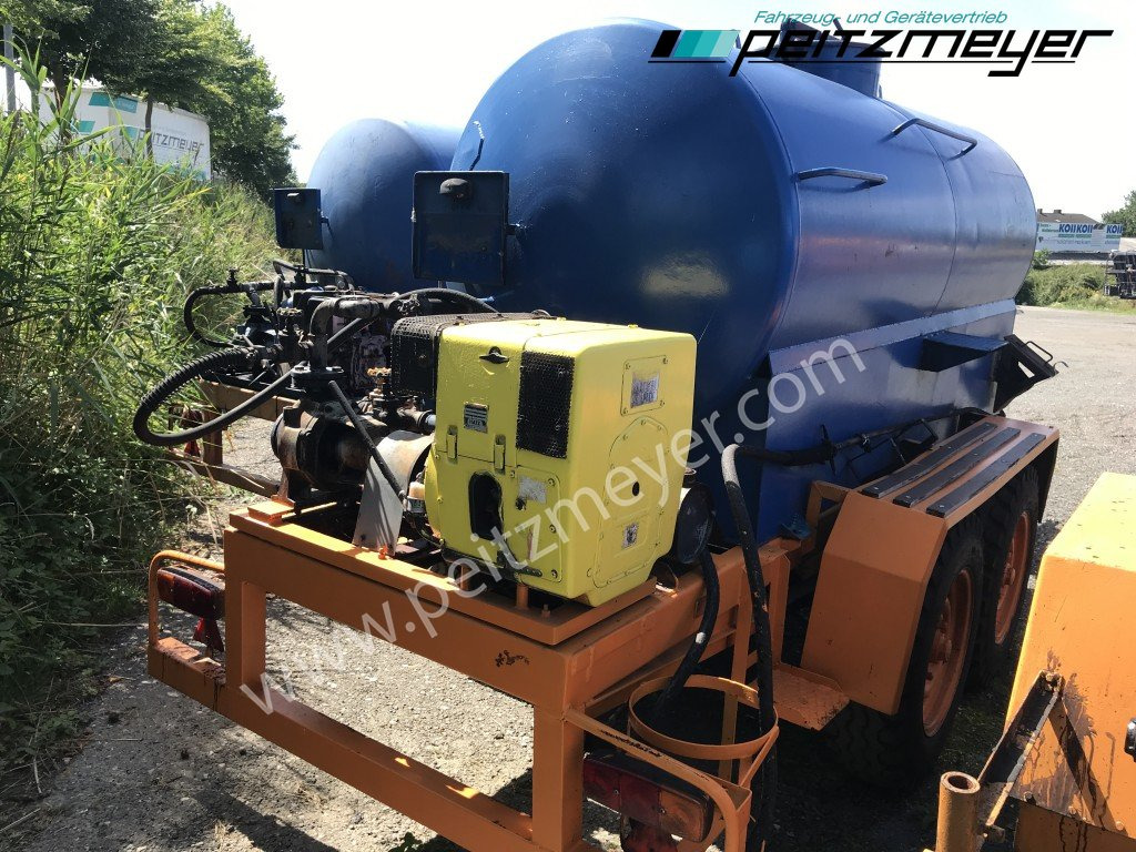 BATHE TANDEMANHÄNGER Bitum / Teerkocher 3,5 m³ Hatz DIesel 1 D 81 C - Répandeuse: photos 1 BATHE TANDEMANHÄNGER Bitum / Teerkocher 3,5 m³ Hatz DIesel 1 D 81 C - Répandeuse: photos 1