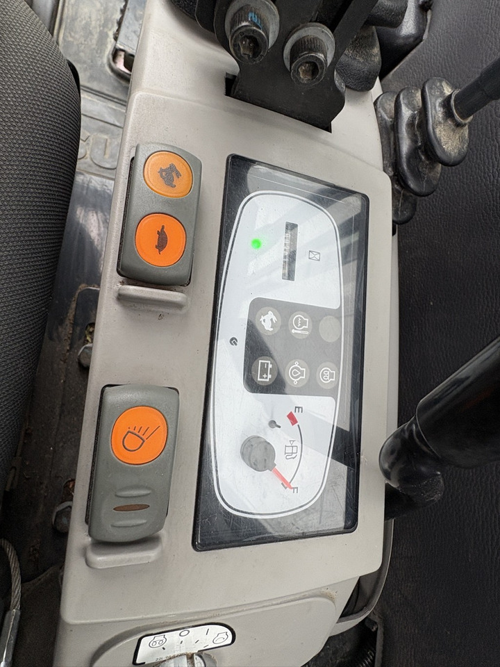 Mini pelle KOMATSU MINIBAGGER PC 16 R-3HS Powertilt 20,40,100 Löffel: photos 11 Mini pelle KOMATSU MINIBAGGER PC 16 R-3HS Powertilt 20,40,100 Löffel: photos 11