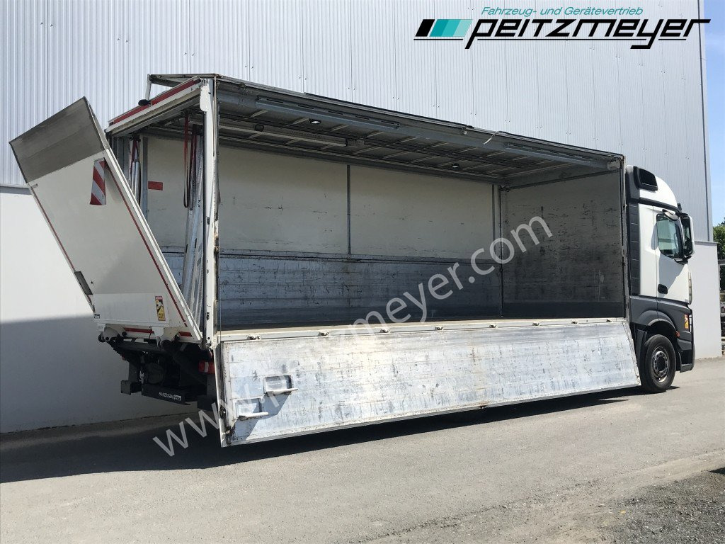 MERCEDES-BENZ Actros 2545 LL Böse Schwenkwand + 2,5 t. LBW BÄR - Camion pour le transport de boissons: photos 4 MERCEDES-BENZ Actros 2545 LL Böse Schwenkwand + 2,5 t. LBW BÄR - Camion pour le transport de boissons: photos 4