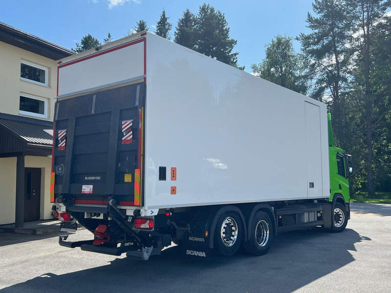 Scania P410 6X2 THERMO KING T-1200R OPEN SIDE - Camion frigorifique: photos 5 Scania P410 6X2 THERMO KING T-1200R OPEN SIDE - Camion frigorifique: photos 5