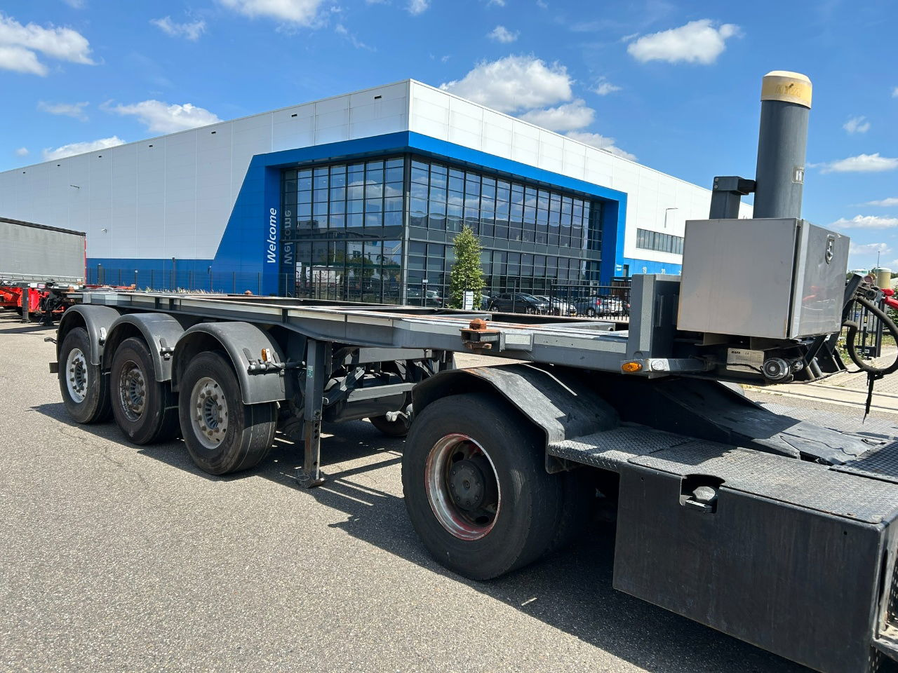 Mafa 2 x in stock 20 ft tipping chassis / disc brakes / lifting axle / alcoa wheels - Semi-remorque porte-conteneur/ Caisse mobile: photos 2 Mafa 2 x in stock 20 ft tipping chassis / disc brakes / lifting axle / alcoa wheels - Semi-remorque porte-conteneur/ Caisse mobile: photos 2