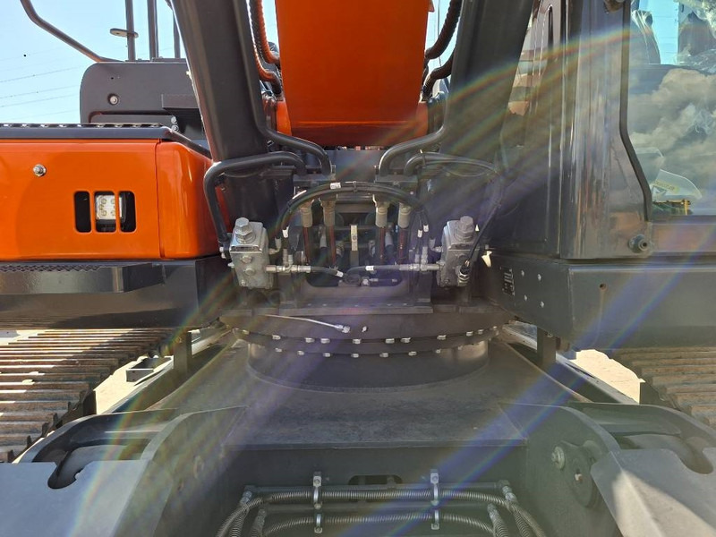 Develon DX225LC-7 - Pelle sur chenille: photos 5 Develon DX225LC-7 - Pelle sur chenille: photos 5