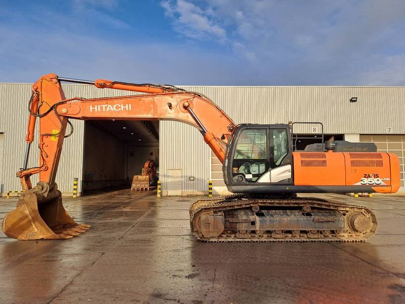 Hitachi ZX 350 LC N-6 - Pelle sur chenille: photos 1 Hitachi ZX 350 LC N-6 - Pelle sur chenille: photos 1