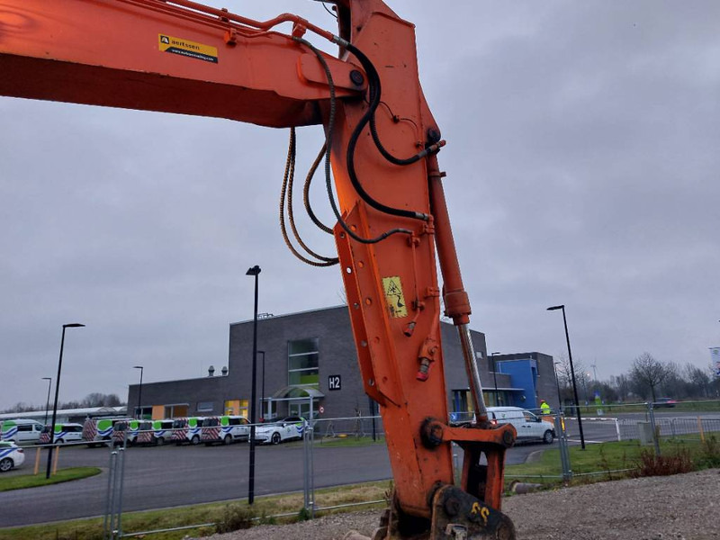Pelle sur pneus Hitachi ZX170W-5B: photos 19