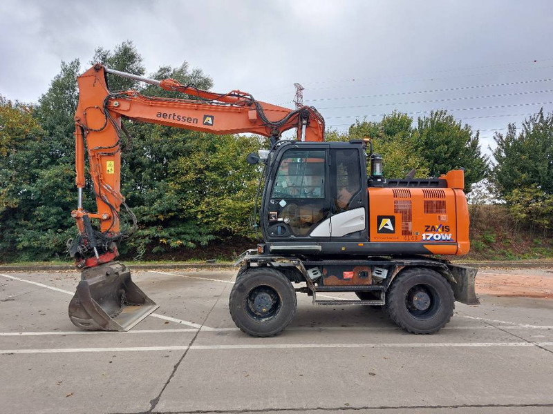 Hitachi ZX170W-6 (+ Rototilt R5) - Pelle sur pneus: photos 1 Hitachi ZX170W-6 (+ Rototilt R5) - Pelle sur pneus: photos 1