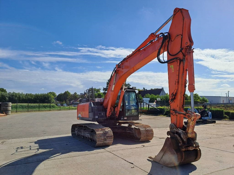 Pelle sur chenille Hitachi ZX210LC-6: photos 6