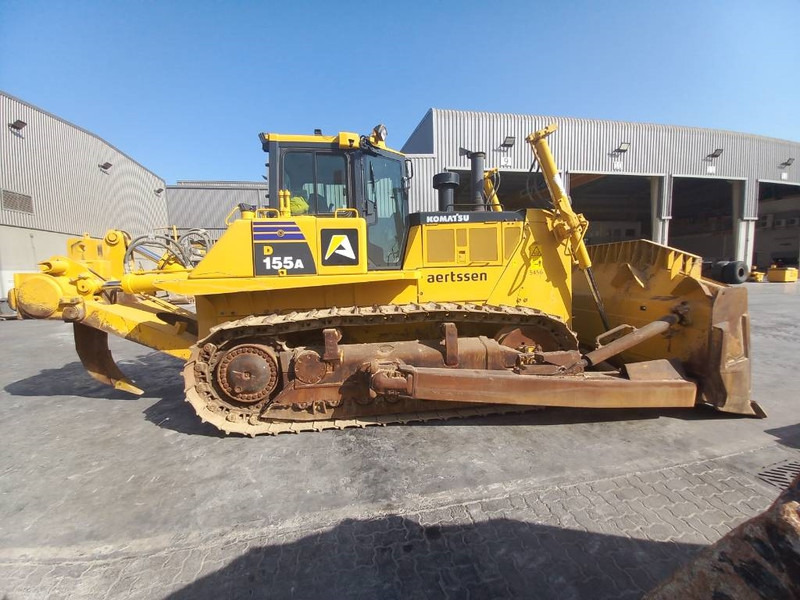 Komatsu D155-6R (4 pieces available in Abu Dhabi) - Bulldozer: photos 4 Komatsu D155-6R (4 pieces available in Abu Dhabi) - Bulldozer: photos 4