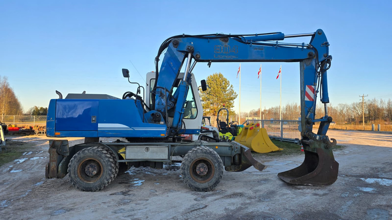 LIEBHERR A904 Litronic - Pelle sur pneus: photos 2 LIEBHERR A904 Litronic - Pelle sur pneus: photos 2