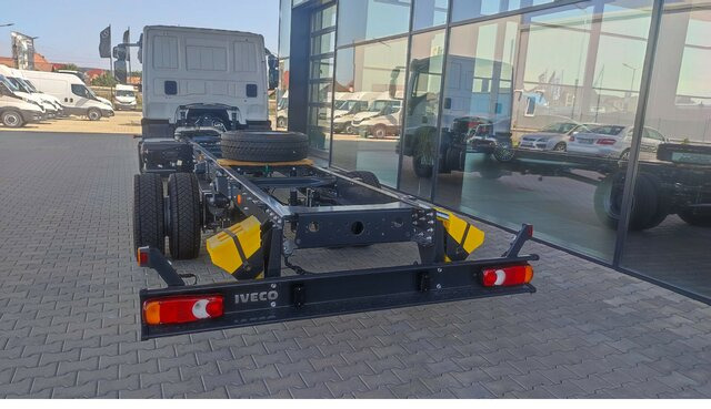 IVECO EuroCargo ML120EL21 EVI_E-AC+ PILOT+PTO... - Châssis cabine: photos 4 IVECO EuroCargo ML120EL21 EVI_E-AC+ PILOT+PTO... - Châssis cabine: photos 4