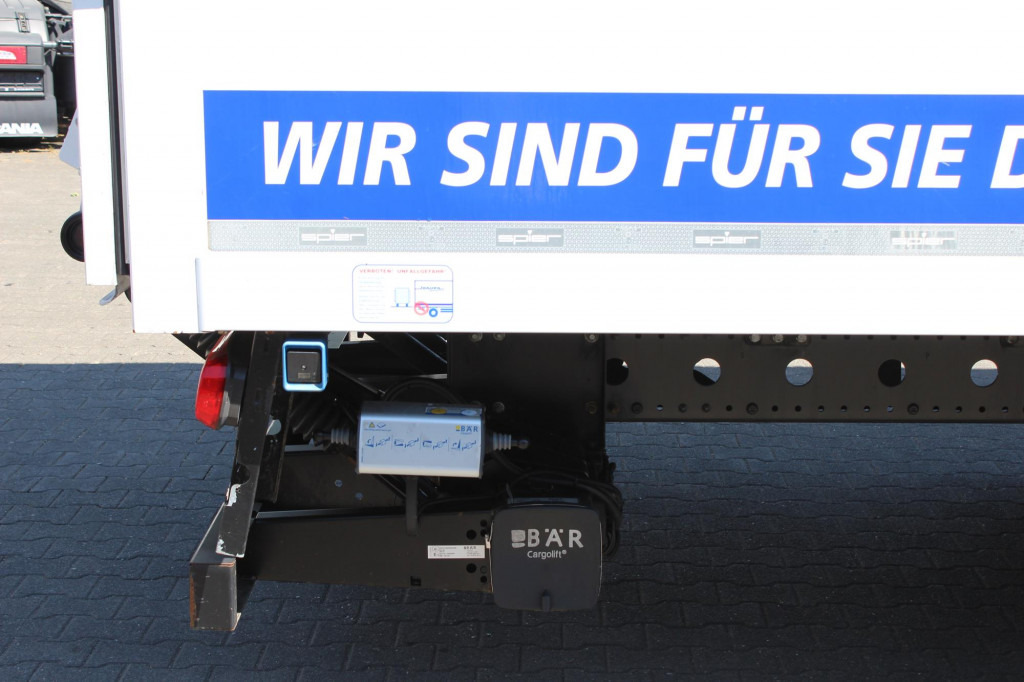 Mercedes-Benz Atego 1221 E6 Koffer Klima LDW Schalter LBW - Camion: photos 4 Mercedes-Benz Atego 1221 E6 Koffer Klima LDW Schalter LBW - Camion: photos 4