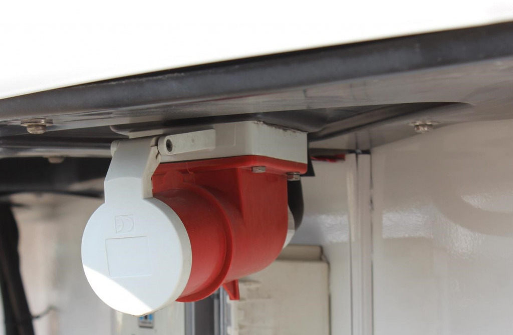 Chereau 3-Achser Kühlanhänger CV 1350 Türen FRC - Remorque frigorifique: photos 3 Chereau 3-Achser Kühlanhänger CV 1350 Türen FRC - Remorque frigorifique: photos 3