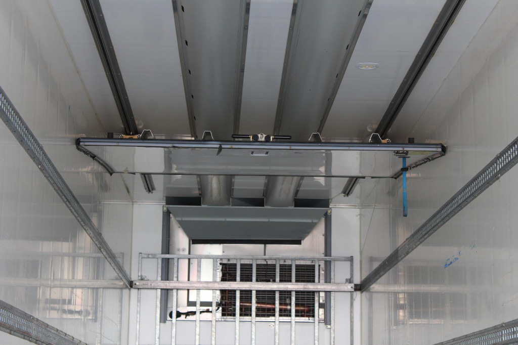 Chereau Thermo King SLXe 200 Aluboden FRC - Semi-remorque frigorifique: photos 2 Chereau Thermo King SLXe 200 Aluboden FRC - Semi-remorque frigorifique: photos 2