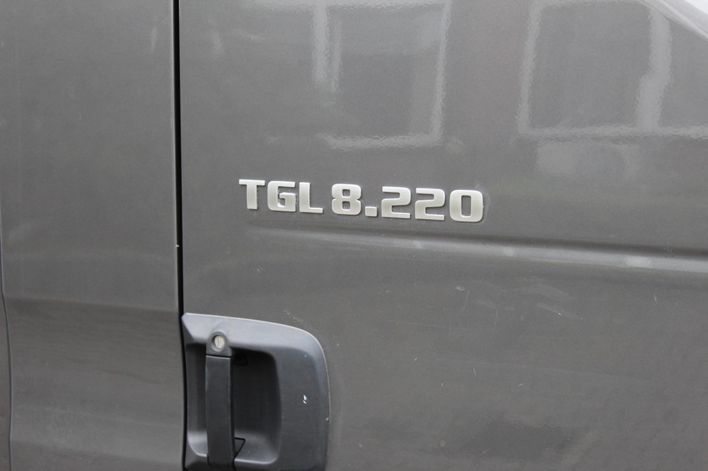 MAN TGL 8.220 Plane AHK 6,1 m Luft Klima - Camion à rideaux coulissants: photos 4 MAN TGL 8.220 Plane AHK 6,1 m Luft Klima - Camion à rideaux coulissants: photos 4