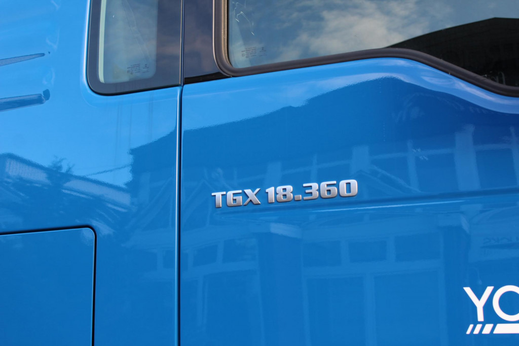 MAN TGX 18.360 Retarder Plane Edscha Aluwand - Camion à rideaux coulissants: photos 4 MAN TGX 18.360 Retarder Plane Edscha Aluwand - Camion à rideaux coulissants: photos 4