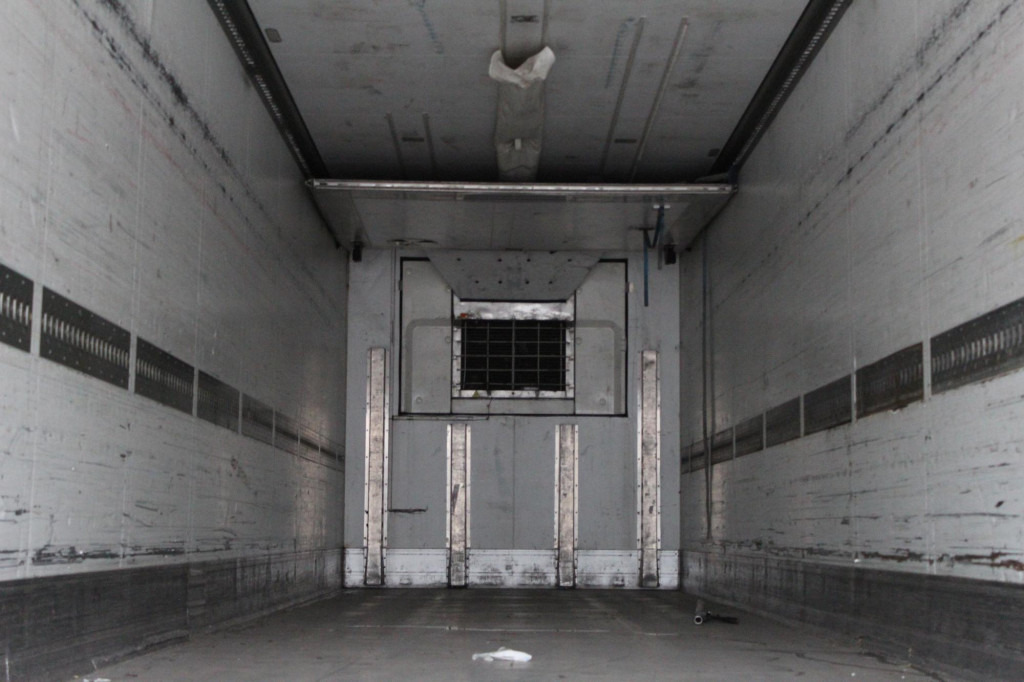 SCHMITZ Carrier Maxima 1300 Rolltor Strom Aluboden - Semi-remorque frigorifique: photos 3 SCHMITZ Carrier Maxima 1300 Rolltor Strom Aluboden - Semi-remorque frigorifique: photos 3