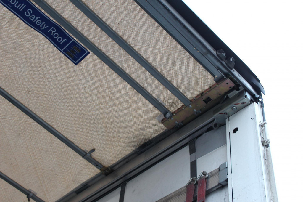 SCHMITZ Standard Plane Bordwand Edscha SAF Pal-kasten - Semi-remorque rideaux coulissants: photos 2 SCHMITZ Standard Plane Bordwand Edscha SAF Pal-kasten - Semi-remorque rideaux coulissants: photos 2